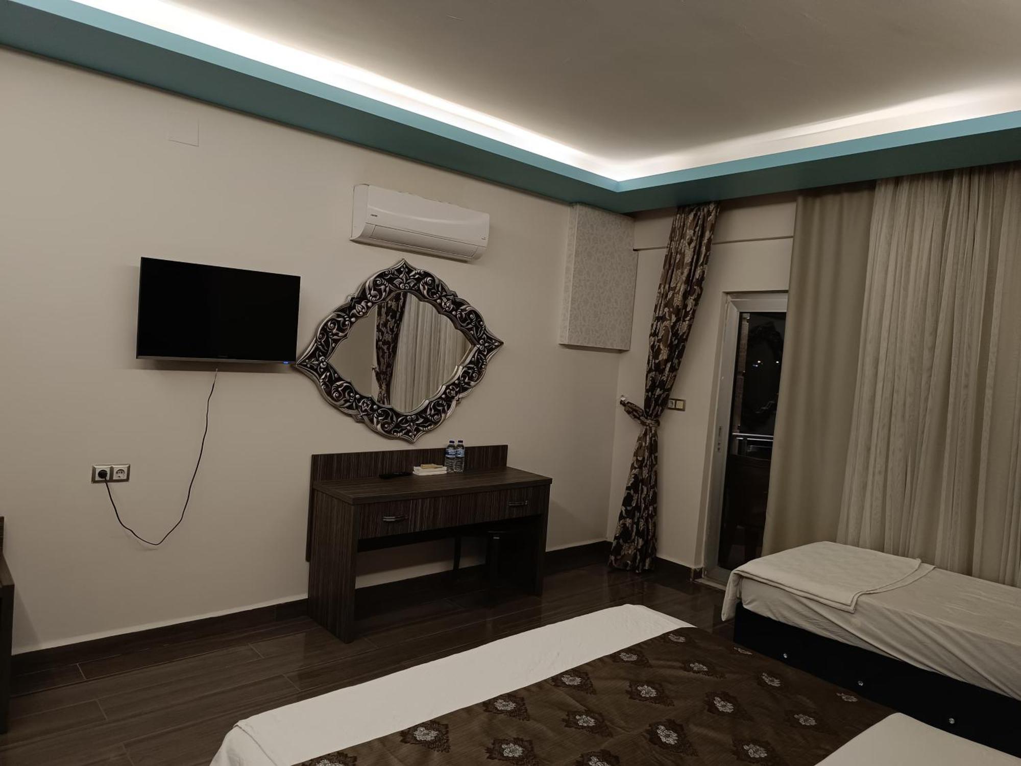 Truva Life Hotel Samandag Exterior photo