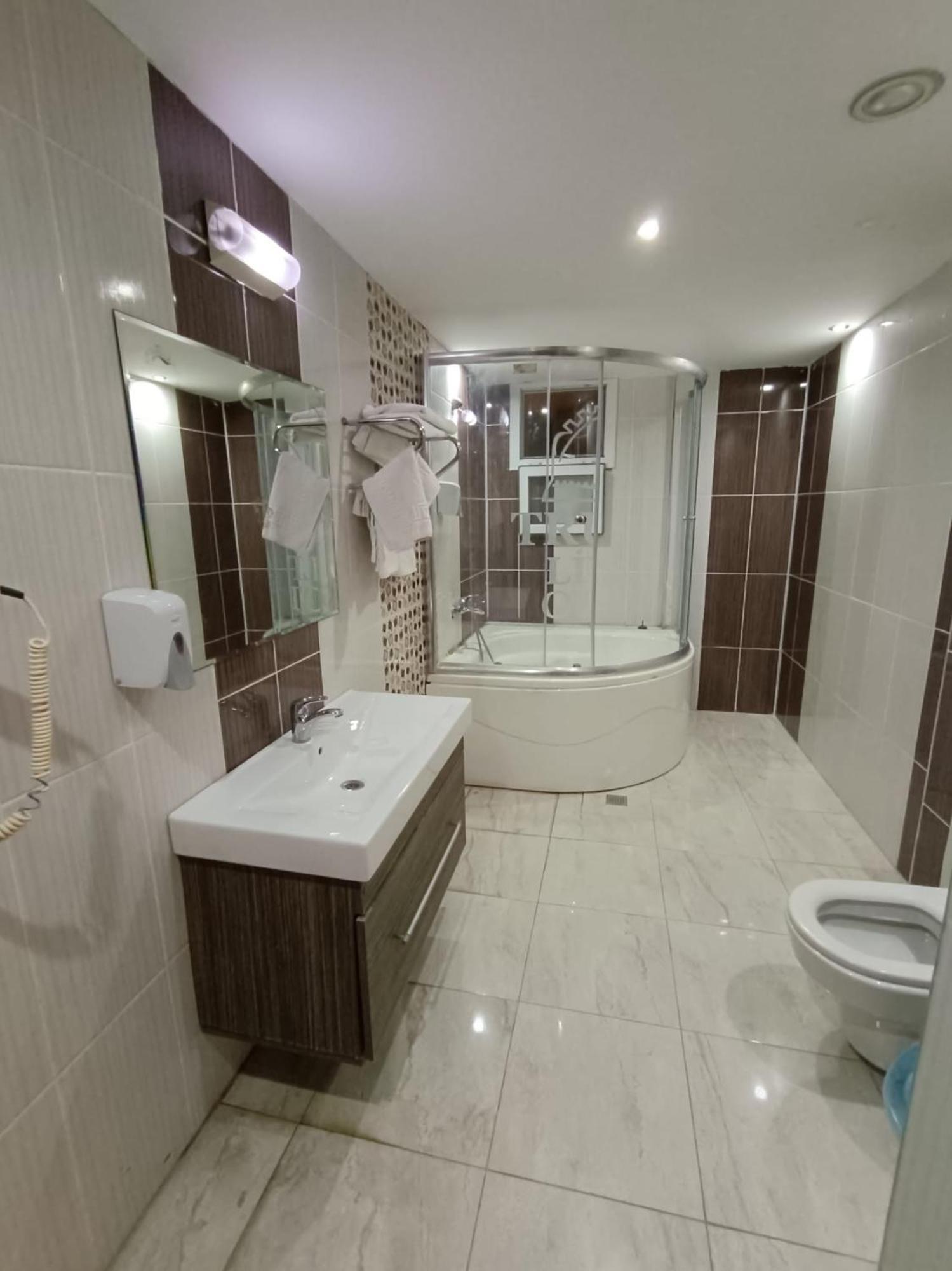 Truva Life Hotel Samandag Exterior photo